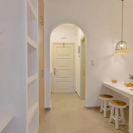 Niriis Family Eukrate & Thoe باتسي