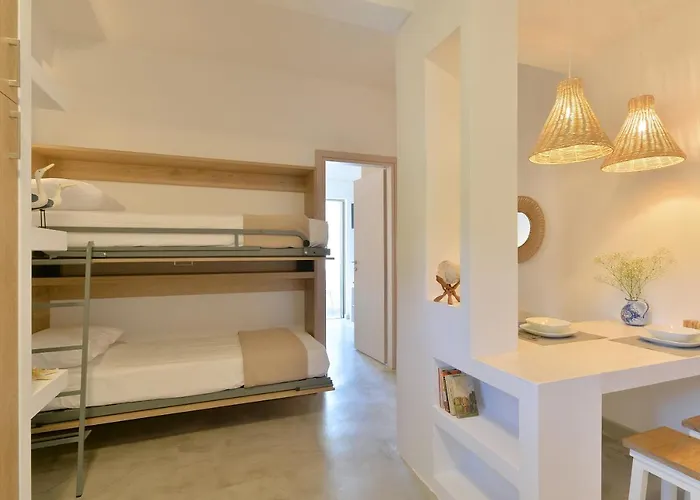 Niriis Family Eukrate & Thoe