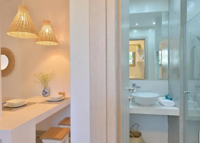 Niriis Family Eukrate & Thoe * Mpatsi