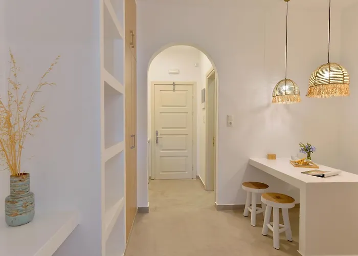 Niriis Family Eukrate & Thoe Mpatsi