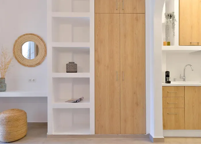 Niriis Family Eukrate & Thoe Lejlighed