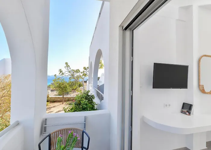 Niriis Family Eukrate & Thoe * Mpatsi