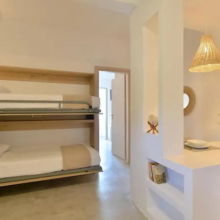 Niriis Family Eukrate & Thoe