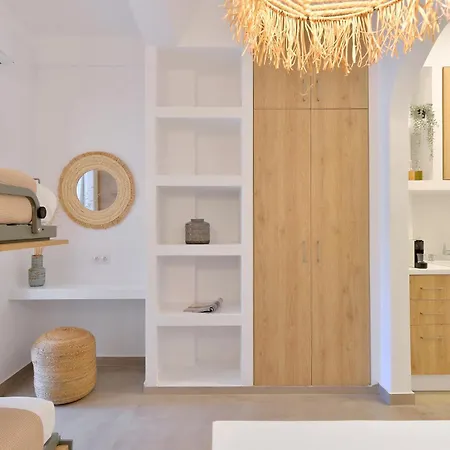 Niriis Family Eukrate & Thoe * Bací