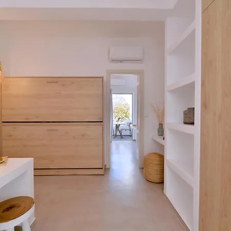 Niriis Family Eukrate & Thoe